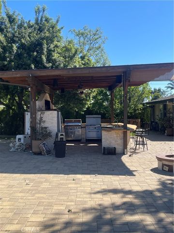 17183 Sunburst, Sherwood Forest, CA 91325