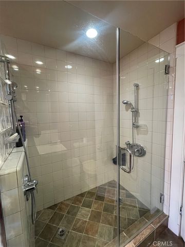 17183 Sunburst, Sherwood Forest, CA 91325