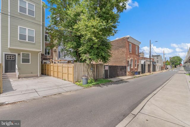 2551 SALMON ST, Philadelphia, PA 19125