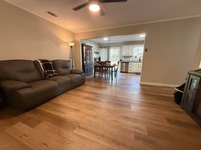 212 Devine Street, Tuckerman, AR 72473