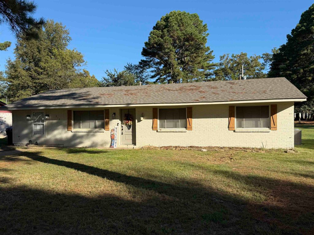 212 Devine Street, Tuckerman, AR 72473