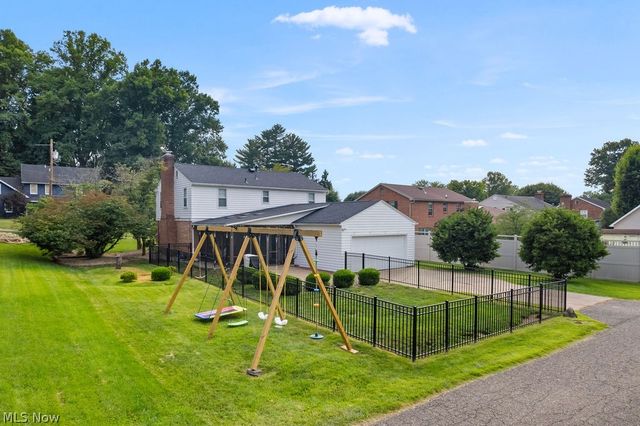 1007 49th Street, Vienna, WV 26105