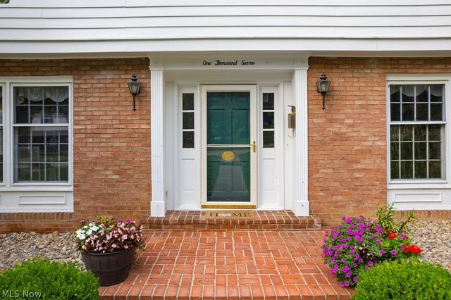 1007 49th Street, Vienna, WV 26105