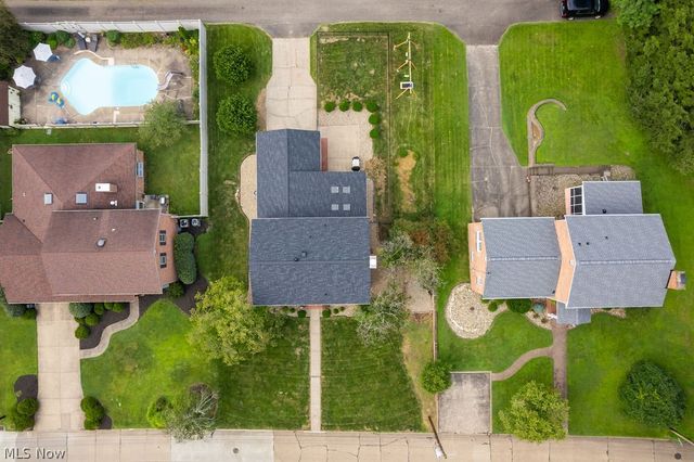 1007 49th Street, Vienna, WV 26105