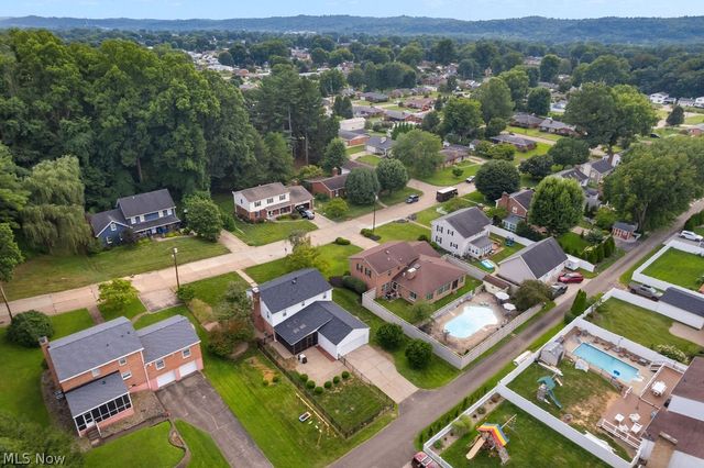 1007 49th Street, Vienna, WV 26105