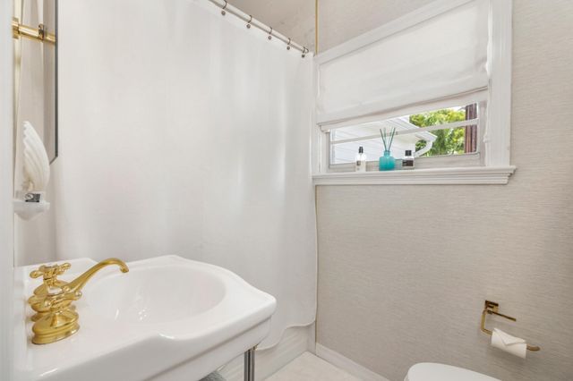 333 MONCEAUX Road, West Palm Beach, FL 33405