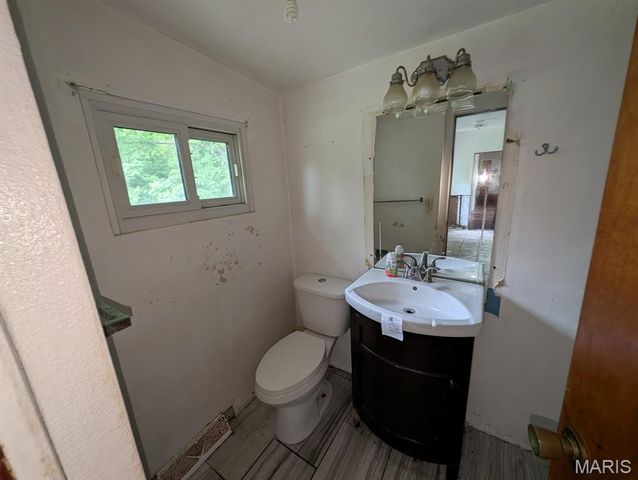 34 Wilshire Drive, Fairview Heights, IL 62208