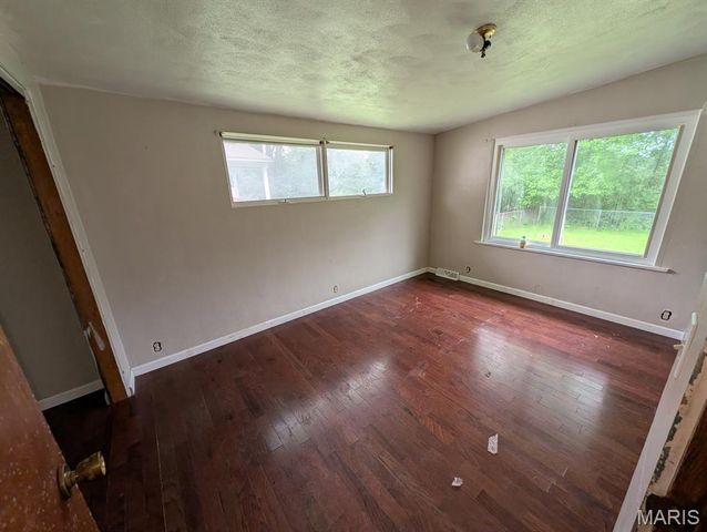 34 Wilshire Drive, Fairview Heights, IL 62208