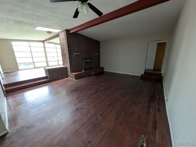 34 Wilshire Drive, Fairview Heights, IL 62208