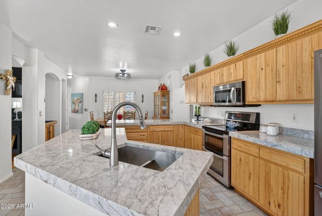 1557 W GREASEWOOD Street, Apache Junction, AZ 85120