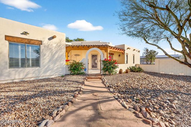 1557 W GREASEWOOD Street, Apache Junction, AZ 85120