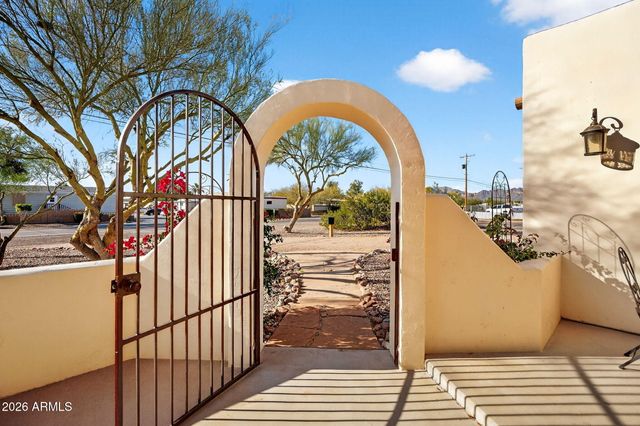 1557 W GREASEWOOD Street, Apache Junction, AZ 85120