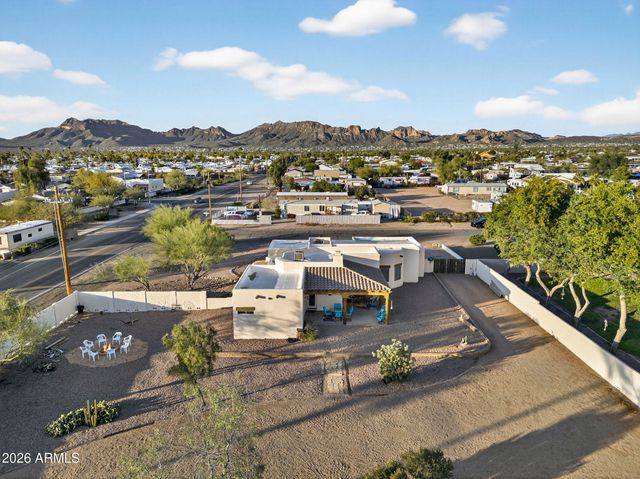 1557 W GREASEWOOD Street, Apache Junction, AZ 85120