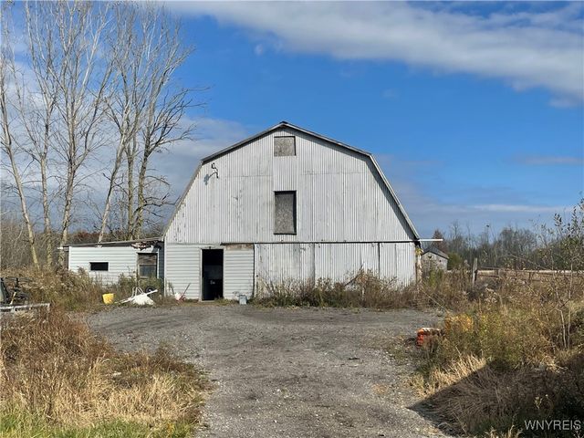 6721 Aiken Road, Pendleton, NY 14094