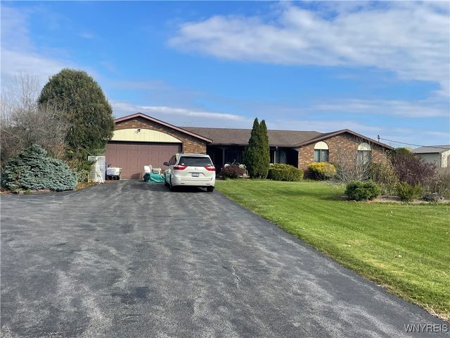 6721 Aiken Road, Pendleton, NY 14094