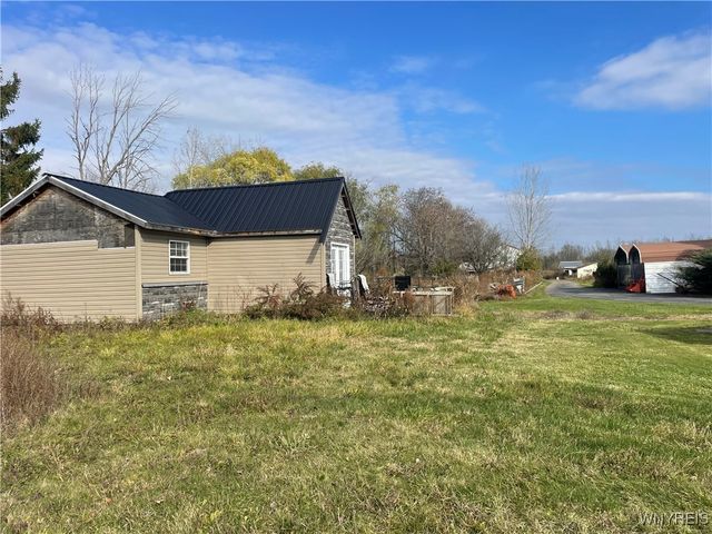 6721 Aiken Road, Pendleton, NY 14094