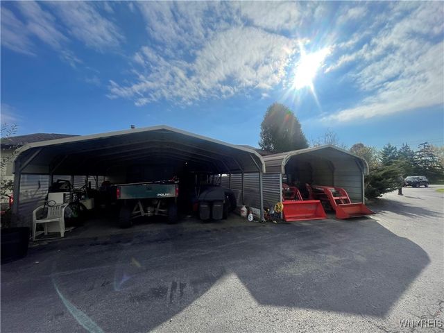 6721 Aiken Road, Pendleton, NY 14094