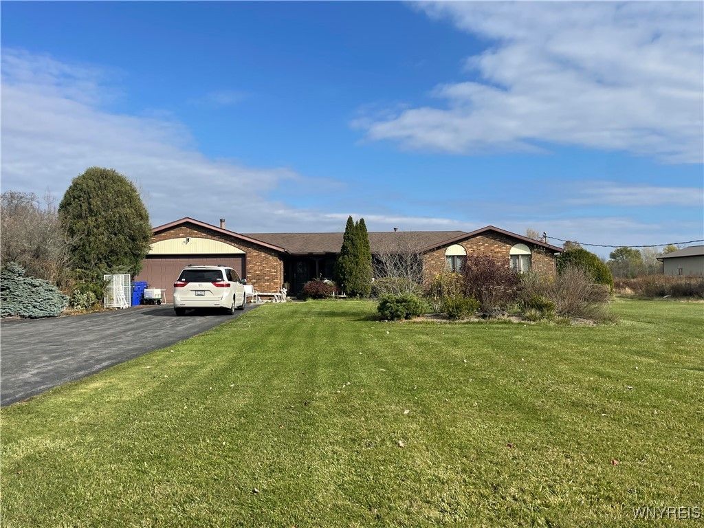 6721 Aiken Road, Pendleton, NY 14094