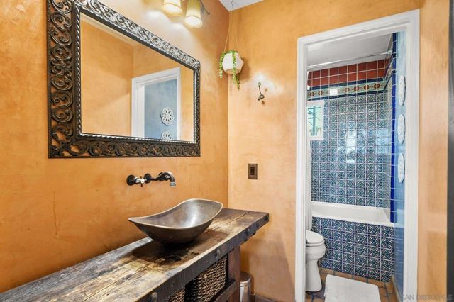 1664 Guizot St, San Diego, CA 92107