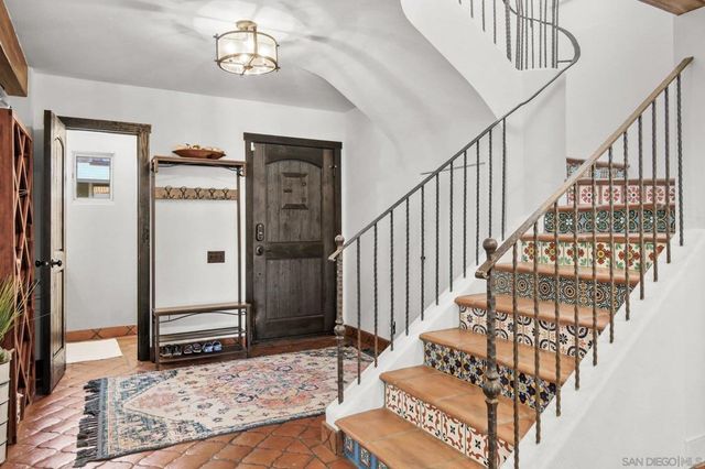 1664 Guizot St, San Diego, CA 92107