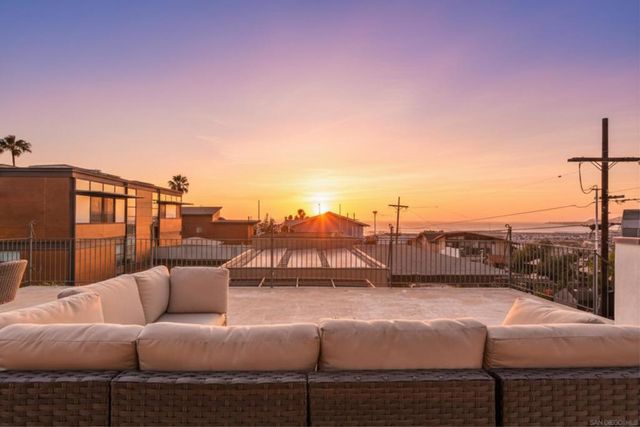 1664 Guizot St, San Diego, CA 92107