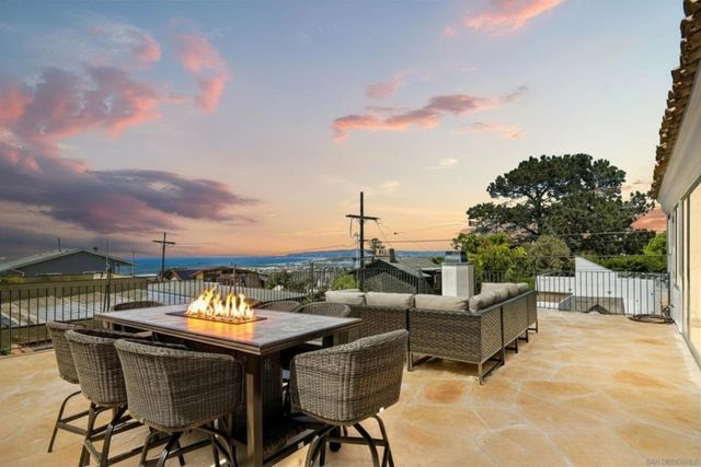 1664 Guizot St, San Diego, CA 92107