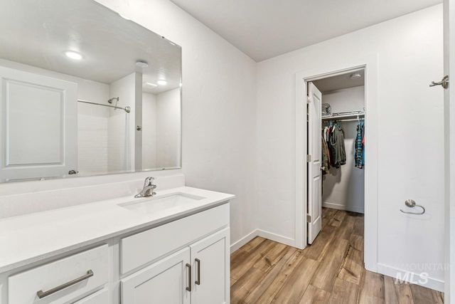 2814 S Mossy Forest Ave, Nampa, ID 83686