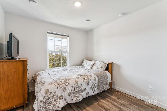 2814 S Mossy Forest Ave, Nampa, ID 83686