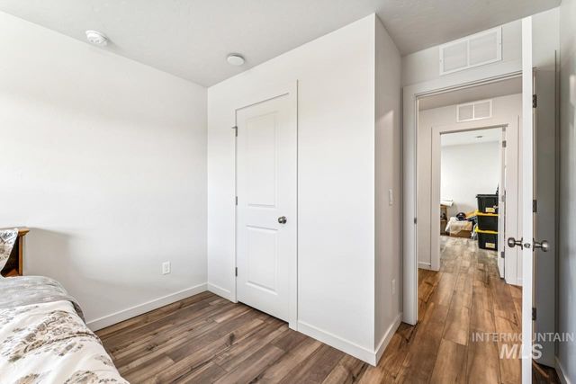 2814 S Mossy Forest Ave, Nampa, ID 83686