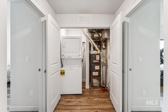 2814 S Mossy Forest Ave, Nampa, ID 83686