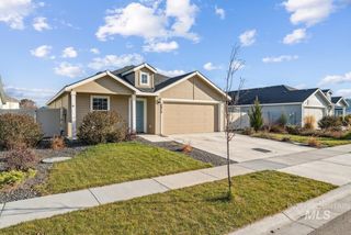 2814 S Mossy Forest Ave, Nampa, ID 83686