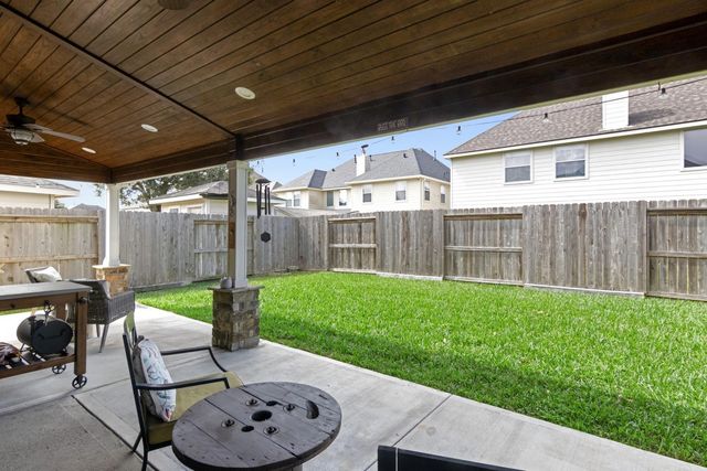 2209 Lisa Lane, Deer Park, TX 77536