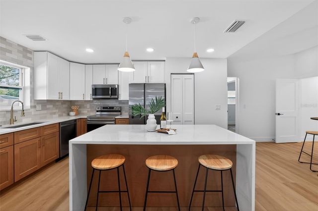 10203 57TH WAY N, Pinellas Park, FL 33782