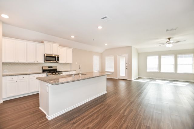 808 Fredericktown Drive, Fate, TX 75189