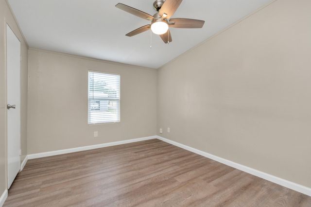 1206 Cindy Lane, Sealy, TX 77474