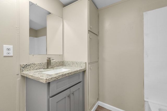 1206 Cindy Lane, Sealy, TX 77474