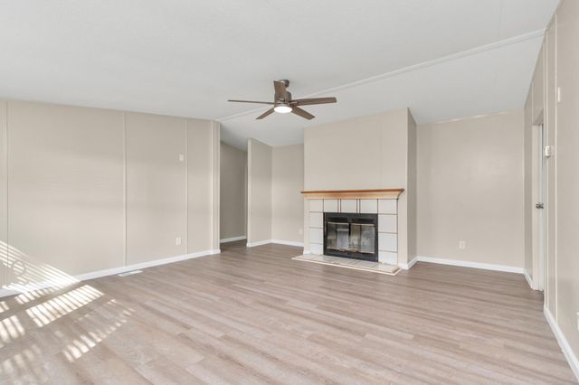 1206 Cindy Lane, Sealy, TX 77474