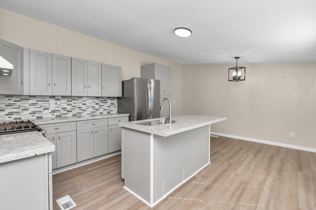 1206 Cindy Lane, Sealy, TX 77474