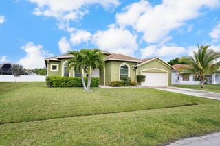 2482 SW Summit Street, Port St Lucie, FL 34984