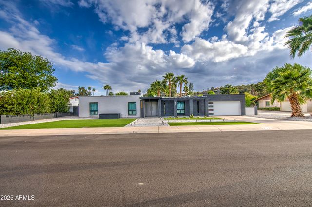 919 W PORT ROYALE Lane, Phoenix, AZ 85023