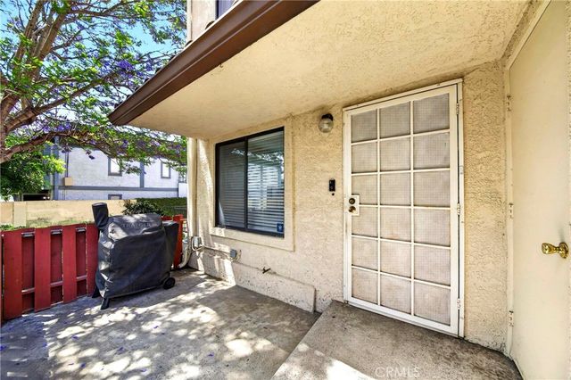 11754 206th Street, Lakewood, CA 90715