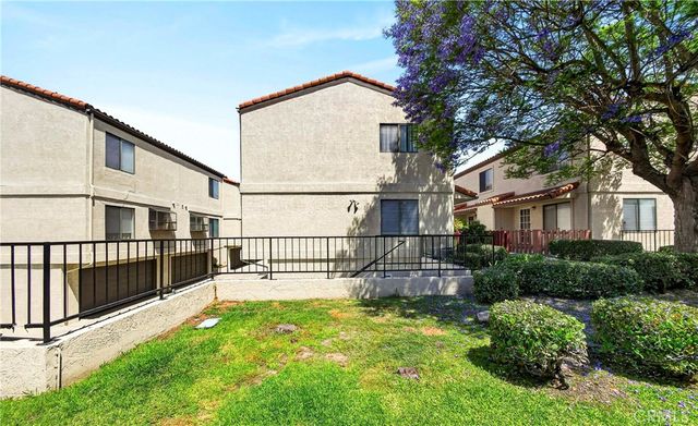 11754 206th Street, Lakewood, CA 90715