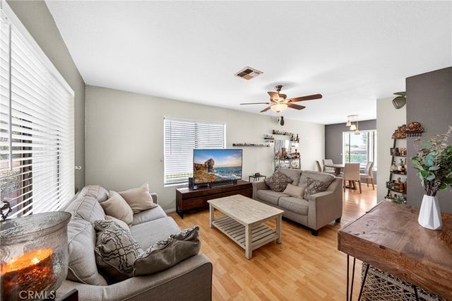 11754 206th Street, Lakewood, CA 90715