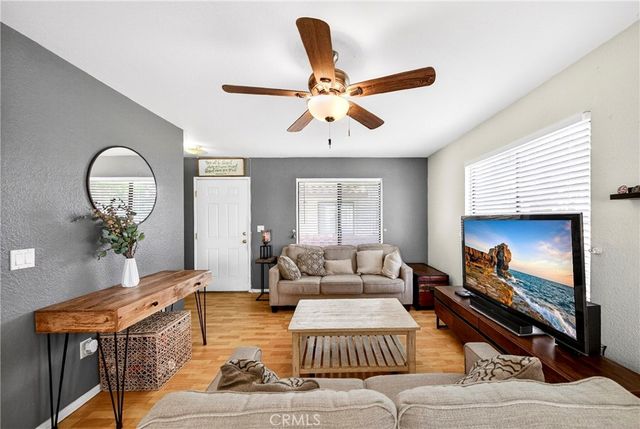 11754 206th Street, Lakewood, CA 90715