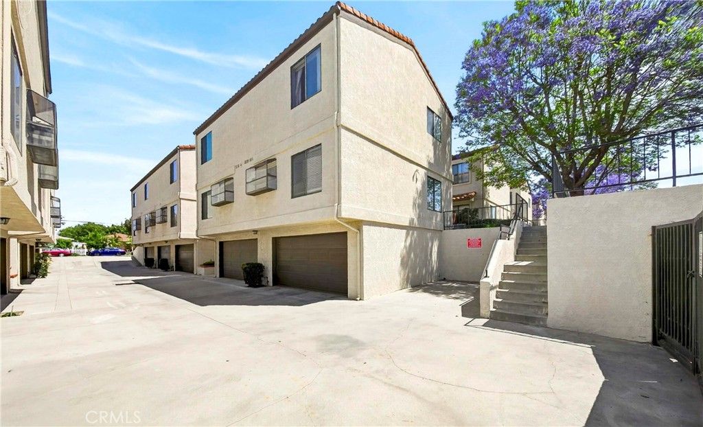 11754 206th Street, Lakewood, CA 90715