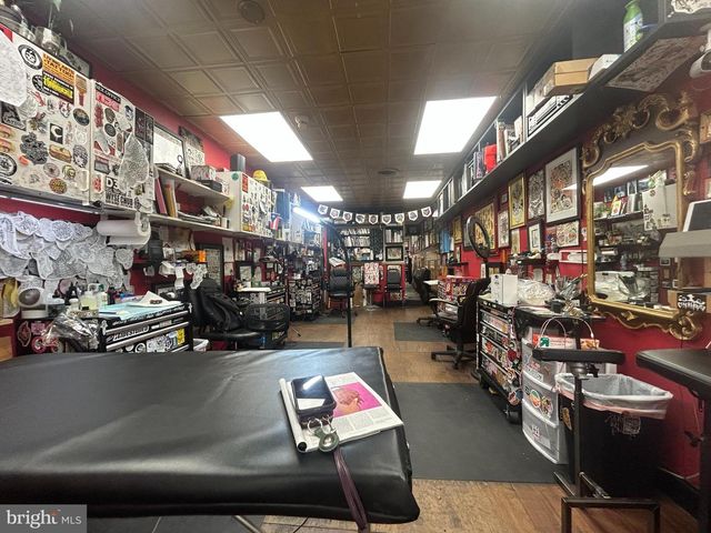 44 S 2ND ST, Philadelphia, PA 19106