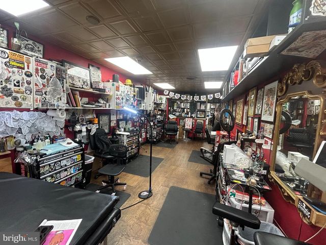 44 S 2ND ST, Philadelphia, PA 19106