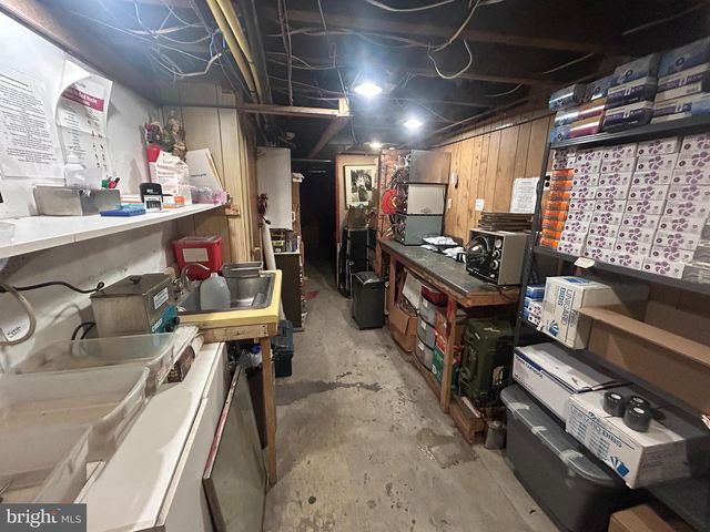 44 S 2ND ST, Philadelphia, PA 19106