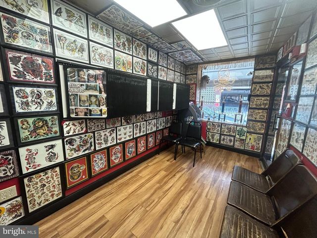 44 S 2ND ST, Philadelphia, PA 19106