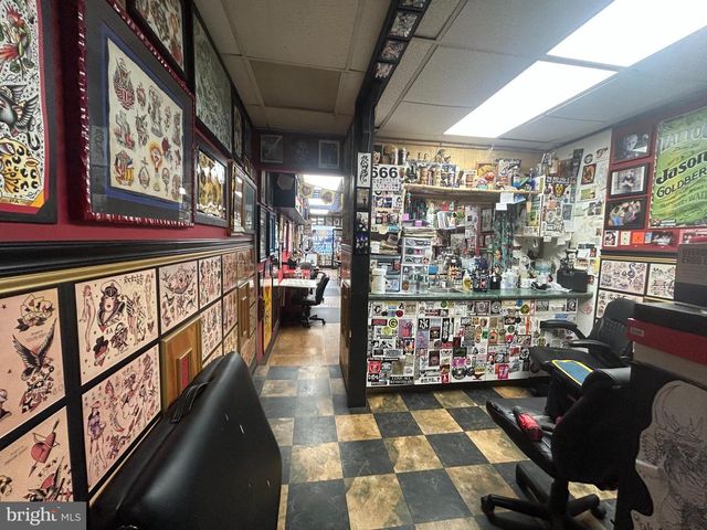 44 S 2ND ST, Philadelphia, PA 19106